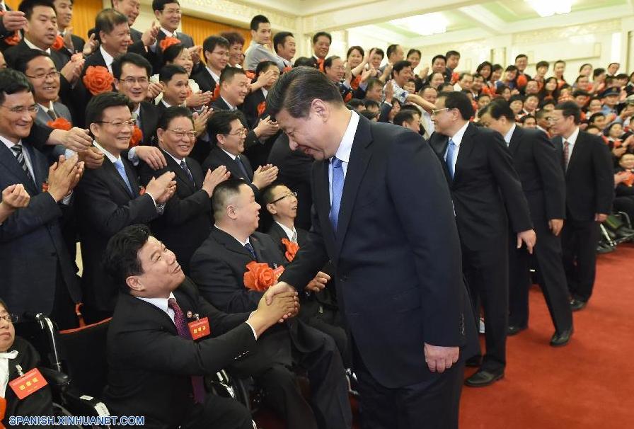 Presidente chino elogia a discapacitados modelo (2)
