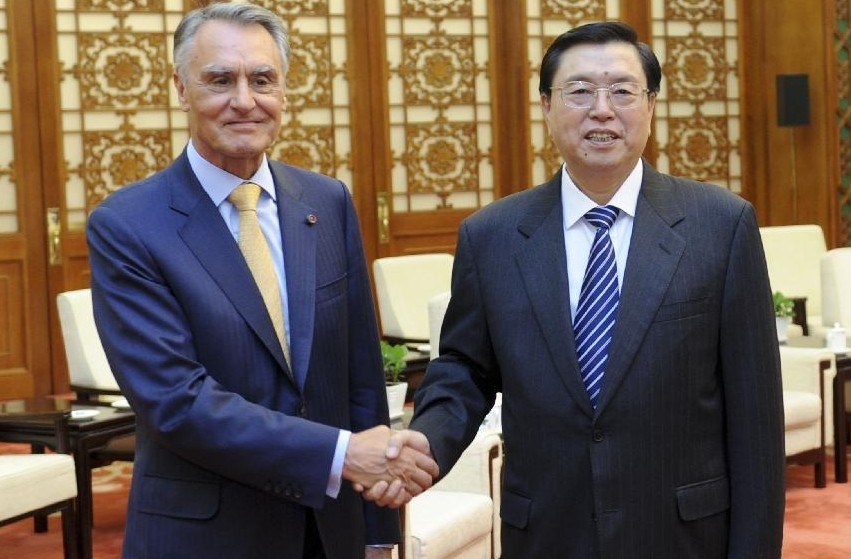 Máximo legislador chino se reúne con presidente de Portugal