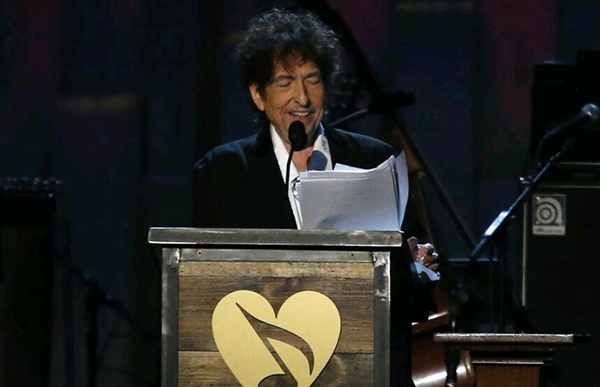 Bob Dylan es acusado de plagiar la web SparkNotes