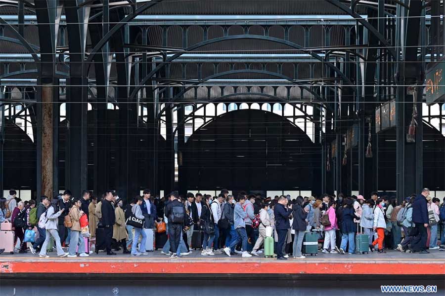 Se espera que la red ferroviaria de China gestione 144 millones de viajes de pasajeros durante vacaciones del Primero de Mayo
