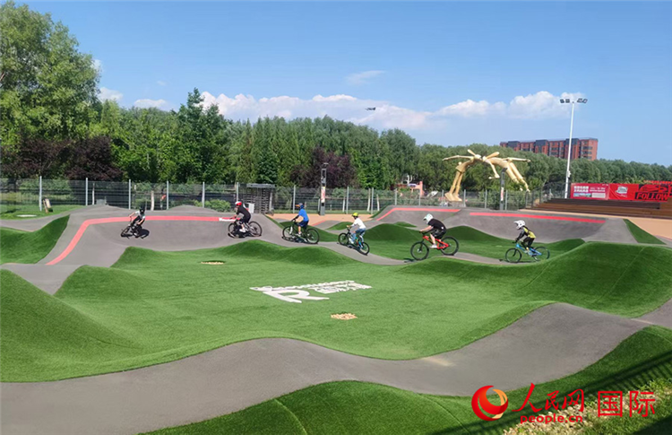 Parque Internacional de Pump Track de Shenyang: Nueva Tarjeta Deportiva de la Ciudad