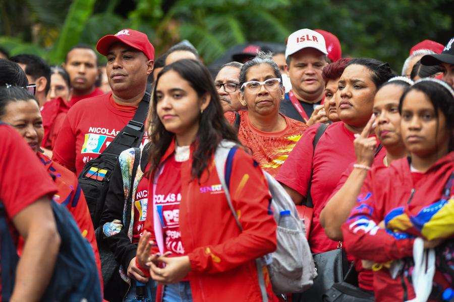 Venezolanos se movilizan por la soberanía de su país en medio de ...