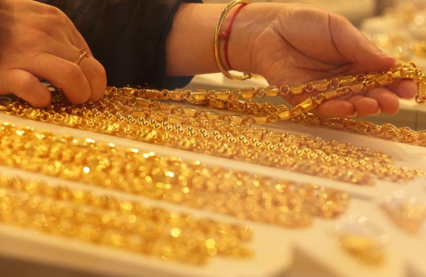 El oro supera los 5.500 dólares por onza