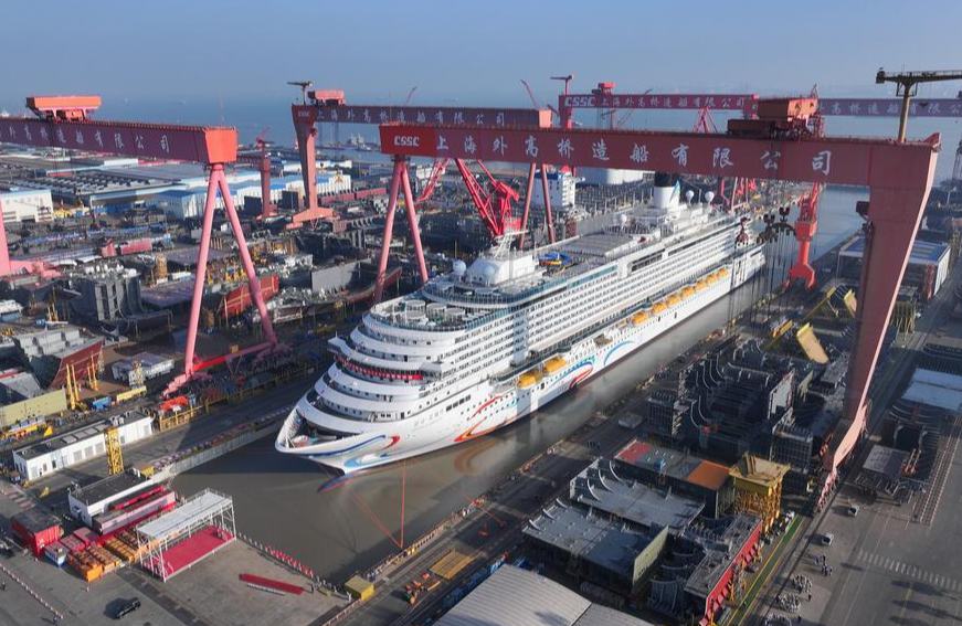 Segundo gran crucero de fabricación china sale de dique de construcción en Shanghai