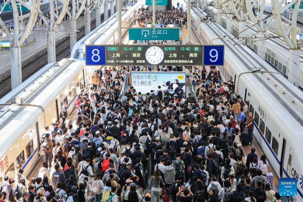 Viajes de pasajeros por ferrocarril de China superan 100 millones durante las vacaciones del Primero de Mayo