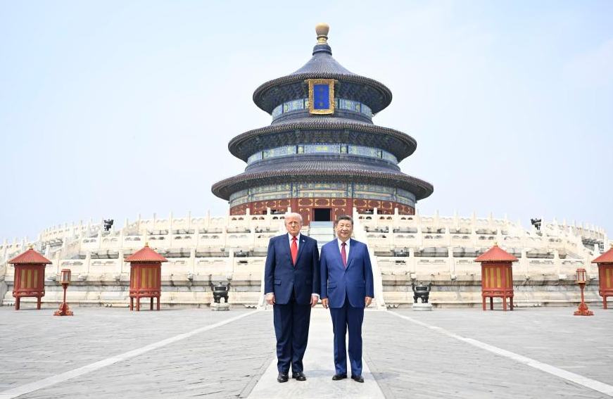 Xi y Trump visitan el Templo del Cielo