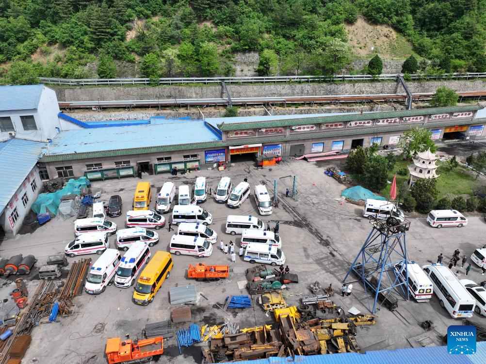 Enfoque de China: Continúa rescate tras explosión en mina de carbón en el norte de China que deja 82 muertos y 9 desaparecidos