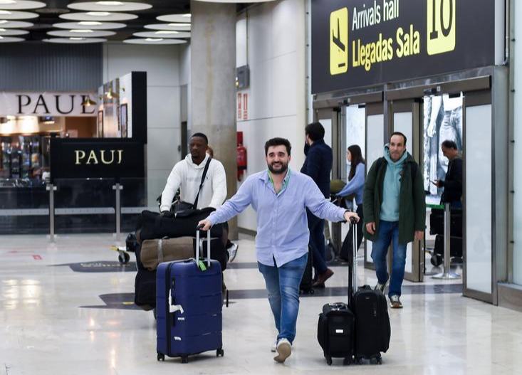 España reporta aumento de turistas internacionales y gasto turístico en primeros cinco meses de 2026