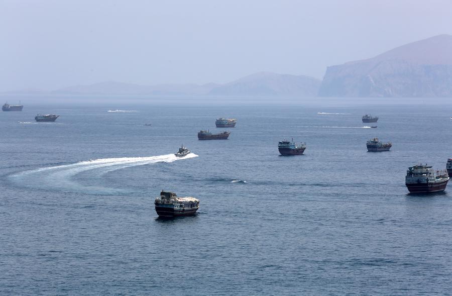 Imagen del 20 de junio de 2026 del estrecho de Ormuz, cerca de Khasab, un pequeño poblado en el norte de Omán. (Xinhua/Wen Xinnian)