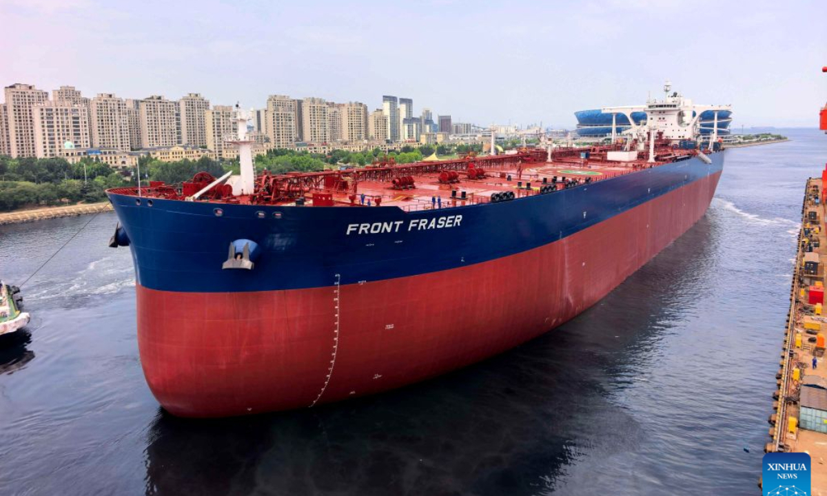 Buque de transporte de crudo ultra grande (VLCC, por sus siglas en inglés) construido en Dalian, provincia de Liaoning, 22 de julio de 2026. (Foto: DSIC/ Xinhua)