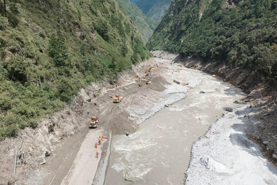 Centros de datos nacionales de China prestan servicio de emergencia para rescate tras avalancha de lodo en Gyirong