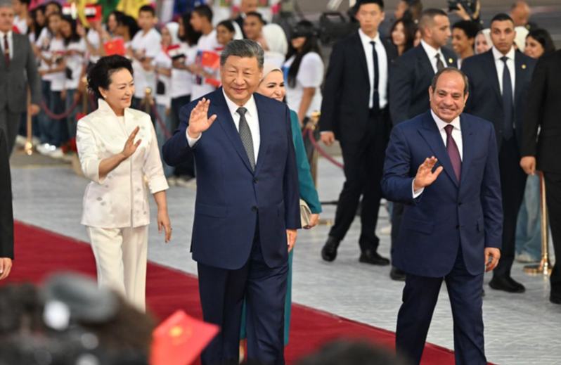 Xi llega a El Cairo por visita de Estado a Egipto