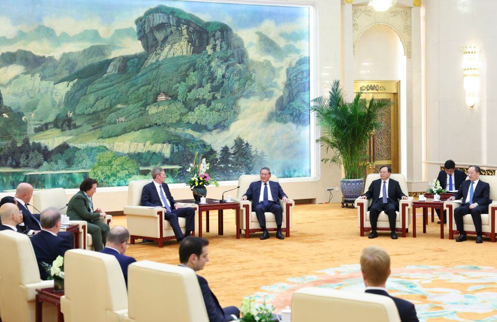 Premier chino se reúne con delegación de Junta Directiva de Consejo Empresarial EEUU-China