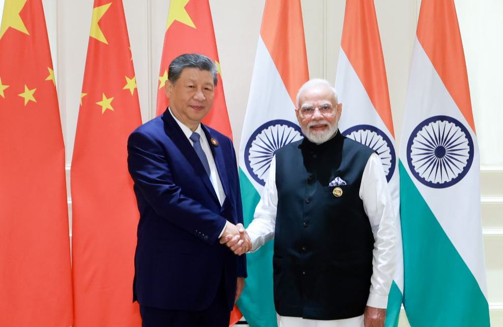 Xi y Modi sostienen intercambio de opiniones profundo y coinciden en que China e India deben ser socios