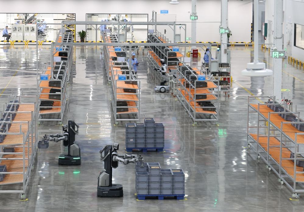 «Robots construyendo robots»: inicia la producción a gran escala la primera fábrica inteligente del mundo dedicada a robots humanoides industriales