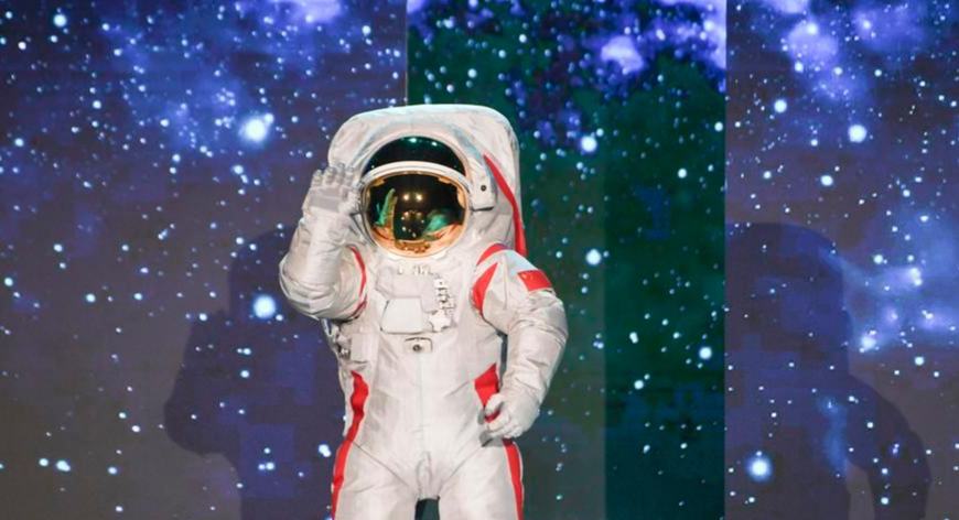 China avanza en investigación de trajes espaciales lunares y reposo en cama para misión de alunizaje de 2030