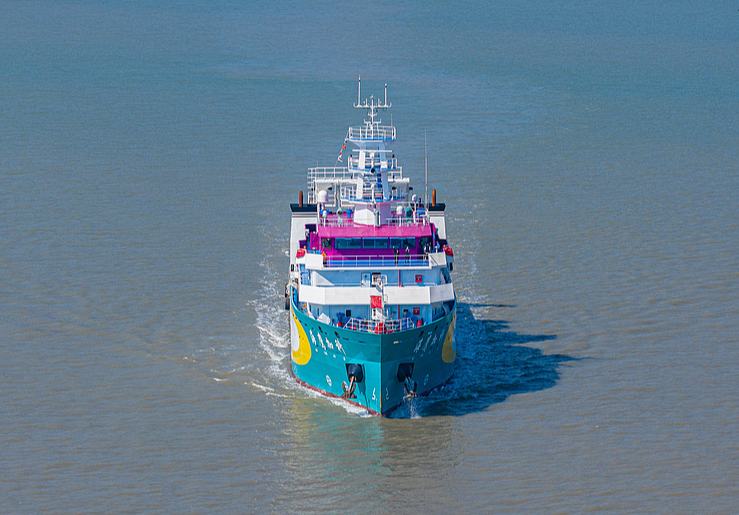 El primer buque privado de investigación marina de China inicia sus pruebas en el mar