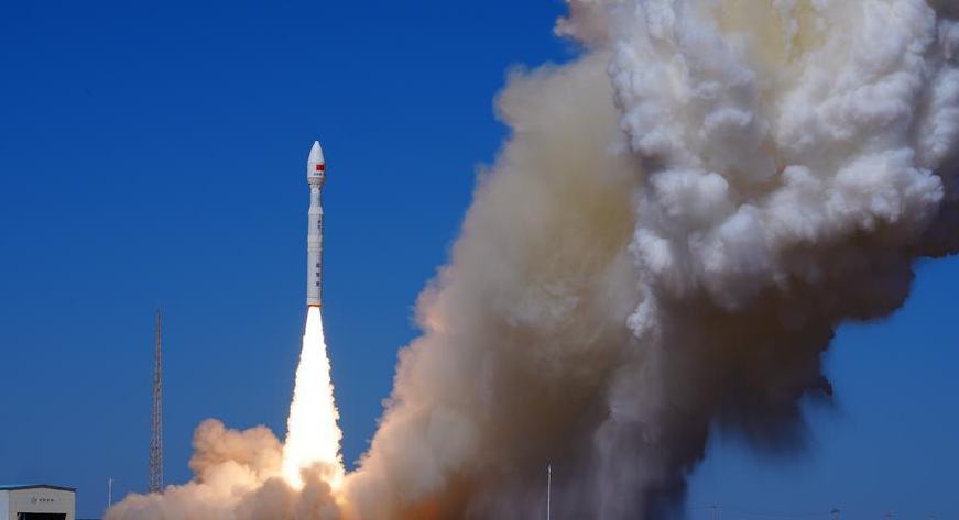 China lanza nuevo grupo de satélites