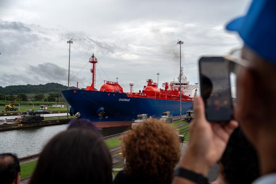 Canal de Panamá amplía programa de asignación de cupos a largo plazo para esclusas Panamax