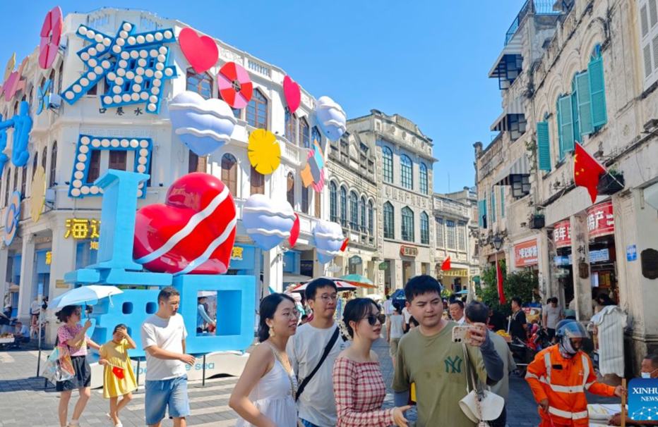 Provincia insular china de Hainan ofrece diversas experiencias turísticas a viajeros