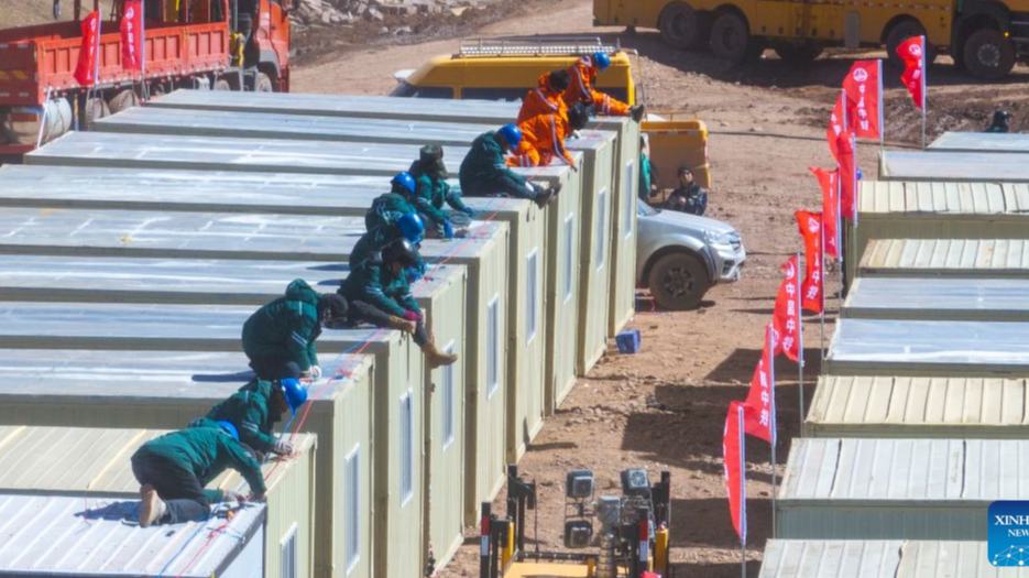 Esfuerzos de rescate y ayuda continúan después de que terremoto en Xizang de China