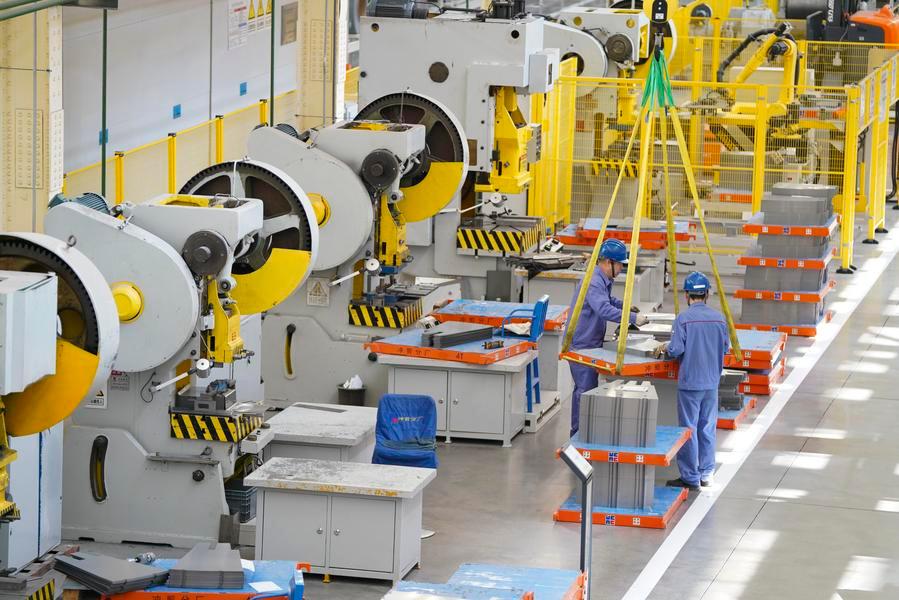 Ganancias industriales de China muestran fuerte crecimiento gracias a industria electrónica y fabricación de alta tecnología