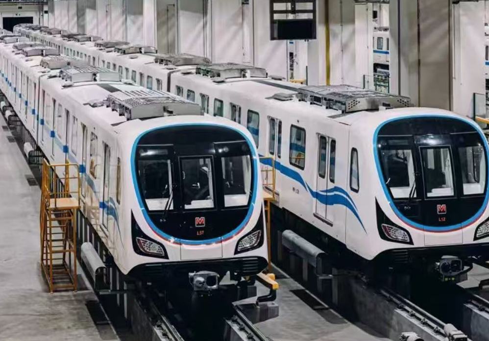 Se inaugura por completo la línea de metro circular más larga de China en Wuhan