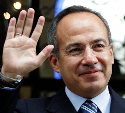 Ex presidente mexicano Calderón comenzará su vida académica en la  Universidad de Harvard