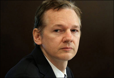 Assange no saldrá de embajada ecuatoriana, aunque Suecia retire pedido de extradición